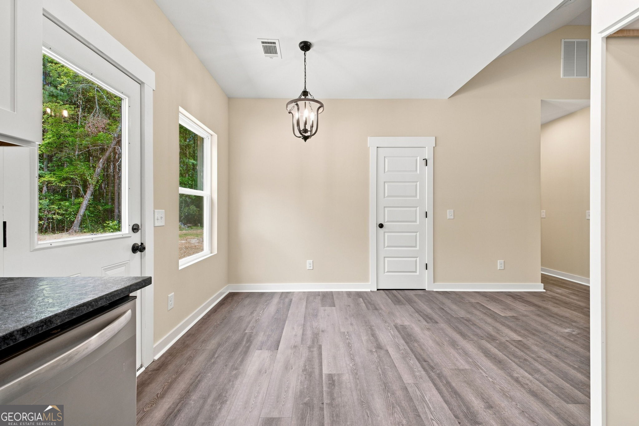 45 Albert Avenue Nw Property Photo 13