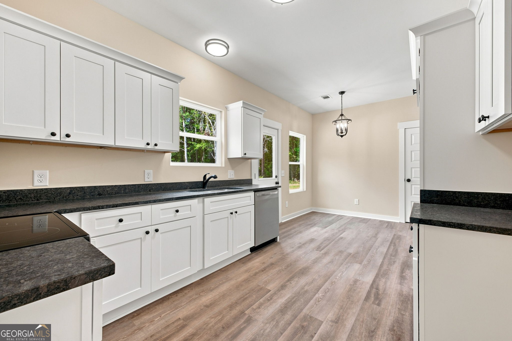 45 Albert Avenue Nw Property Photo 17