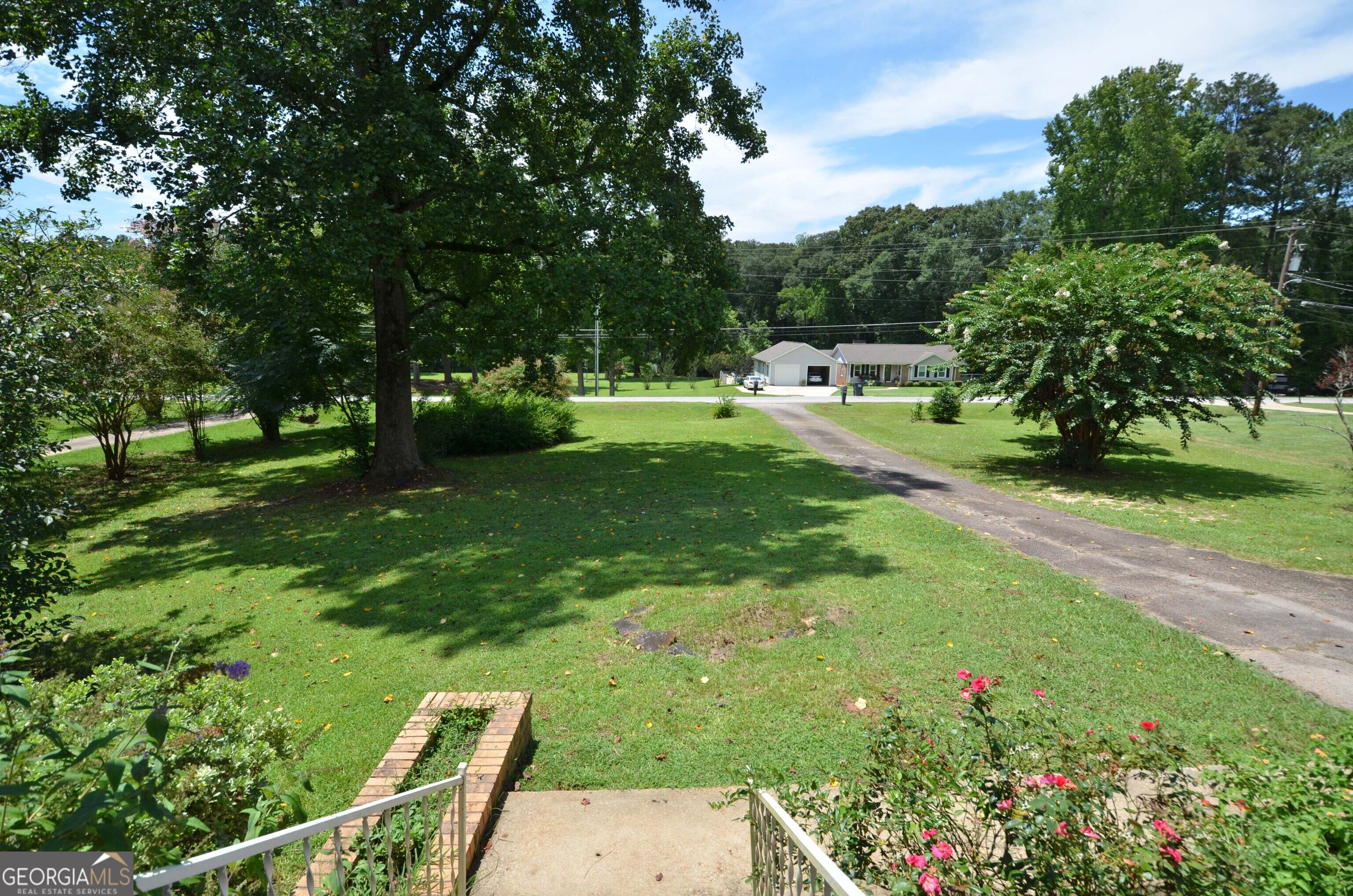202 Sivell Road Property Photo 3