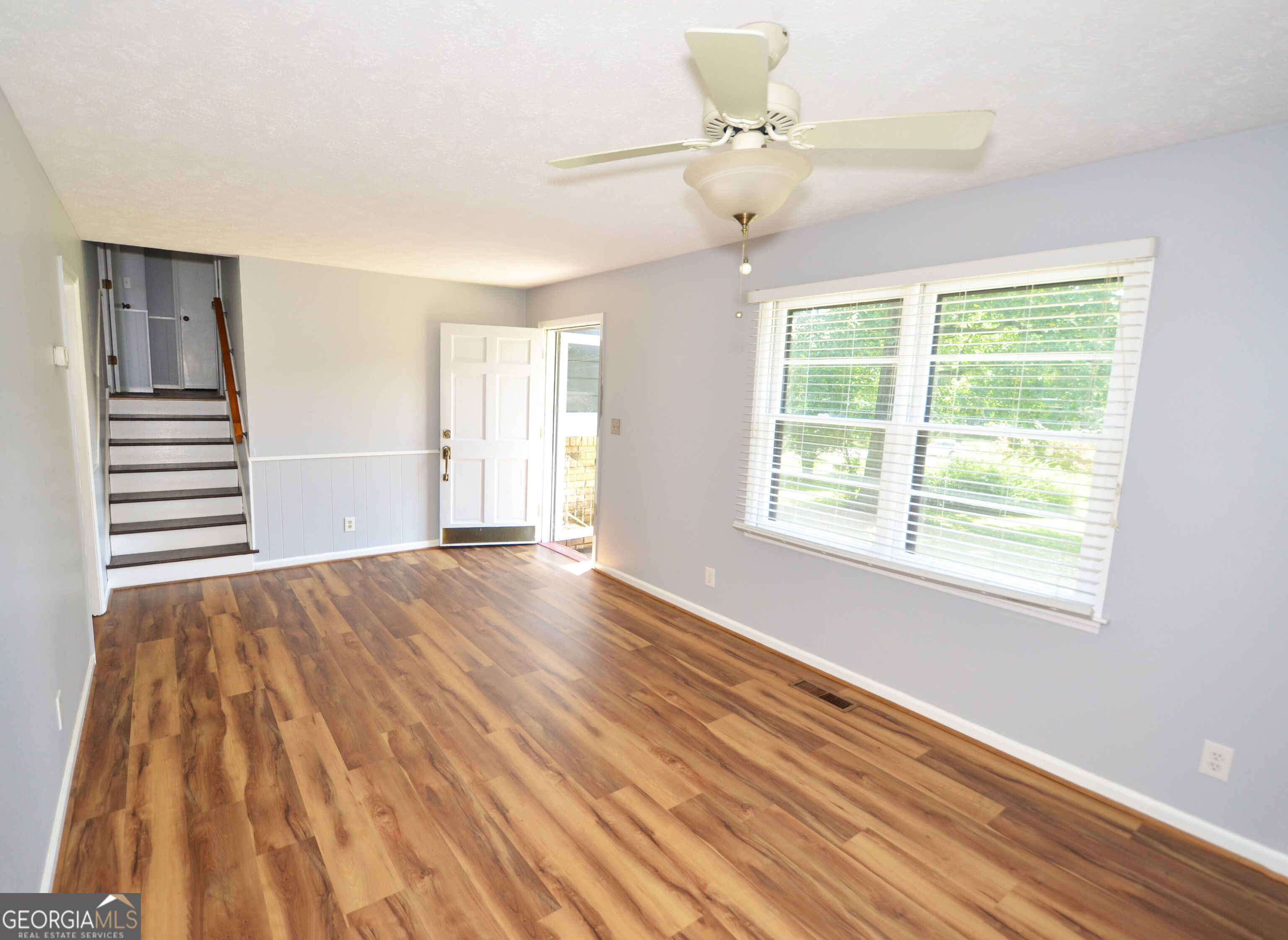 202 Sivell Road Property Photo 11