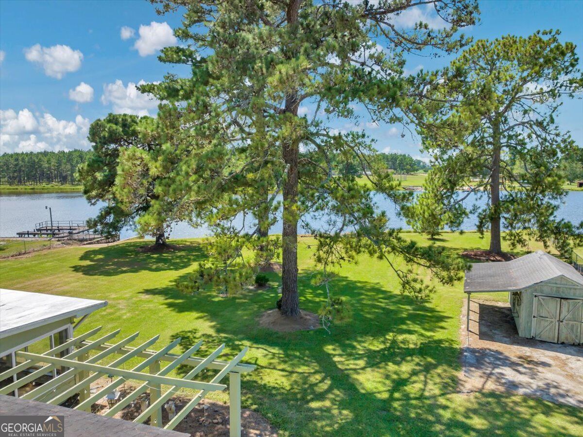 443 Lakeshore Road Property Photo 7