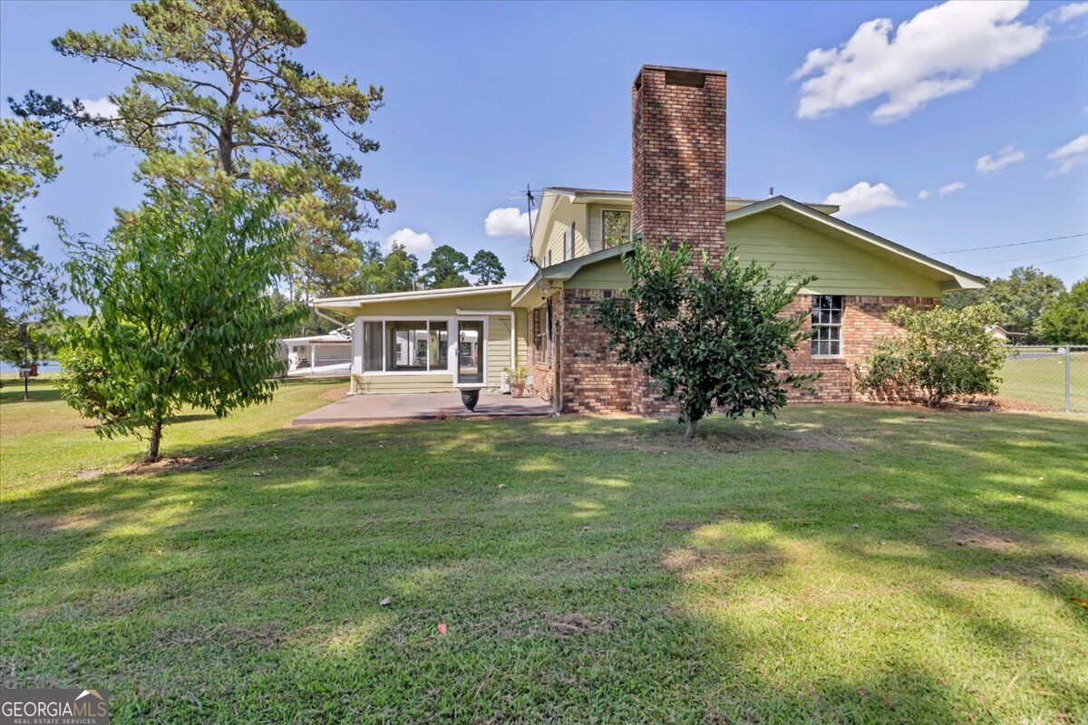 443 Lakeshore Road Property Photo 15