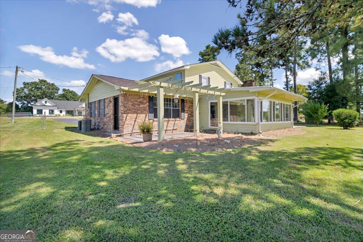 443 Lakeshore Road Property Photo 19