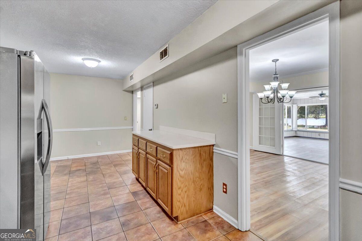 443 Lakeshore Road Property Photo 21