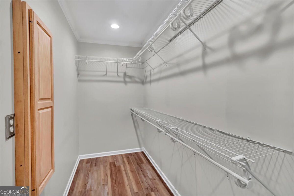 443 Lakeshore Road Property Photo 29