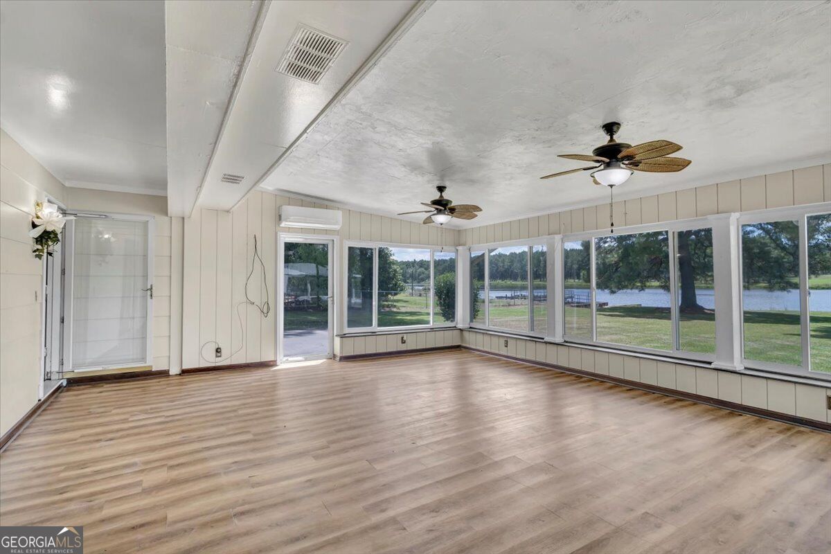 443 Lakeshore Road Property Photo 36