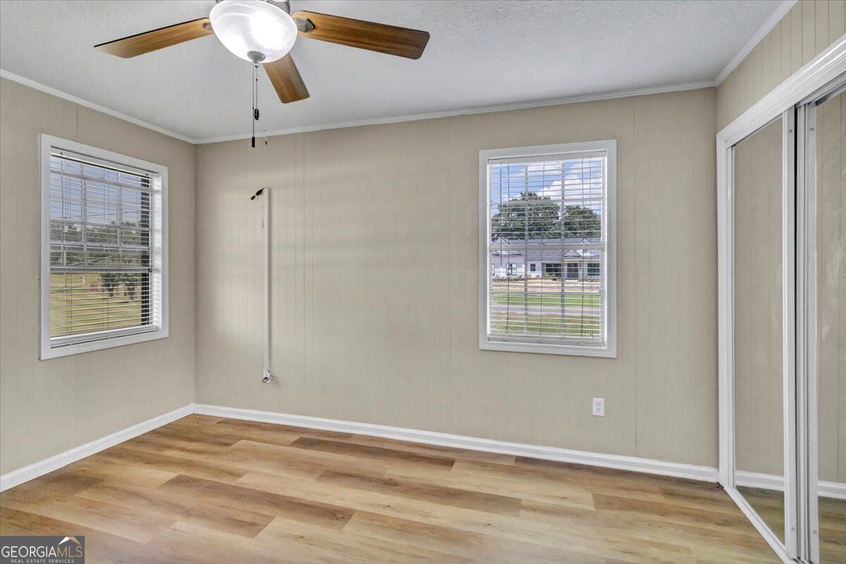 443 Lakeshore Road Property Photo 41