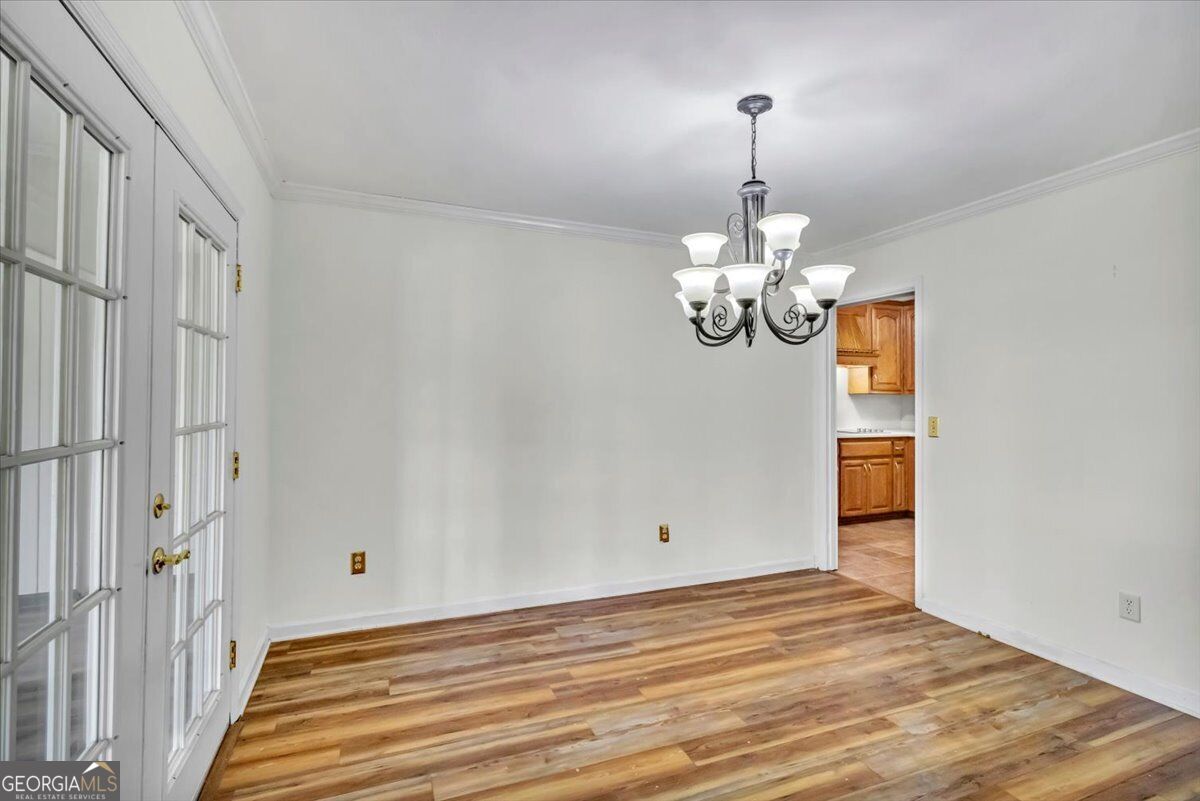 443 Lakeshore Road Property Photo 46