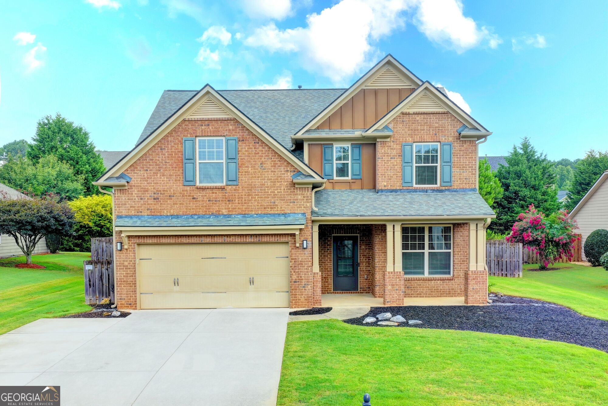 515 Creekshire Circle Property Photo 1