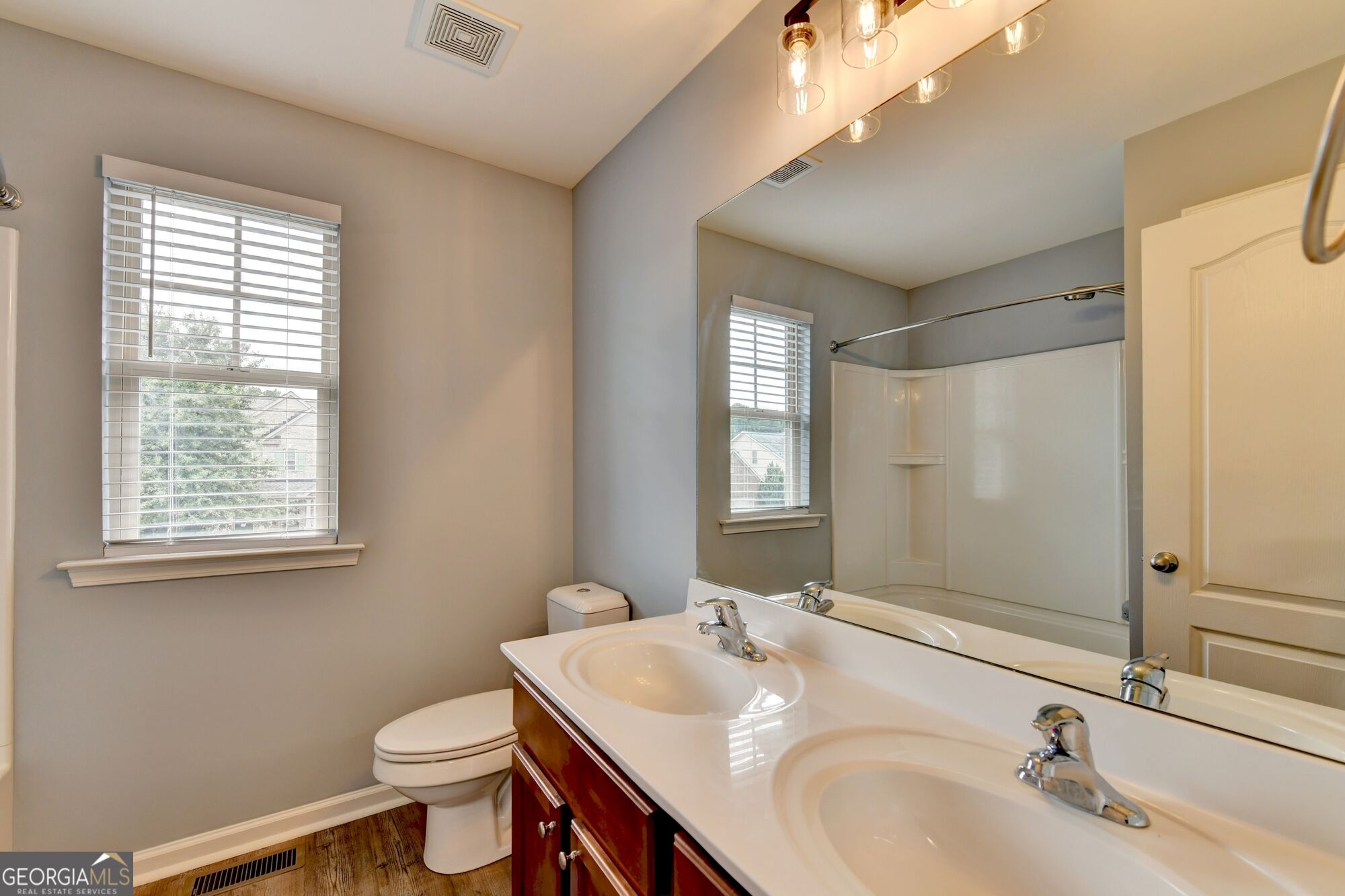 515 Creekshire Circle Property Photo 36