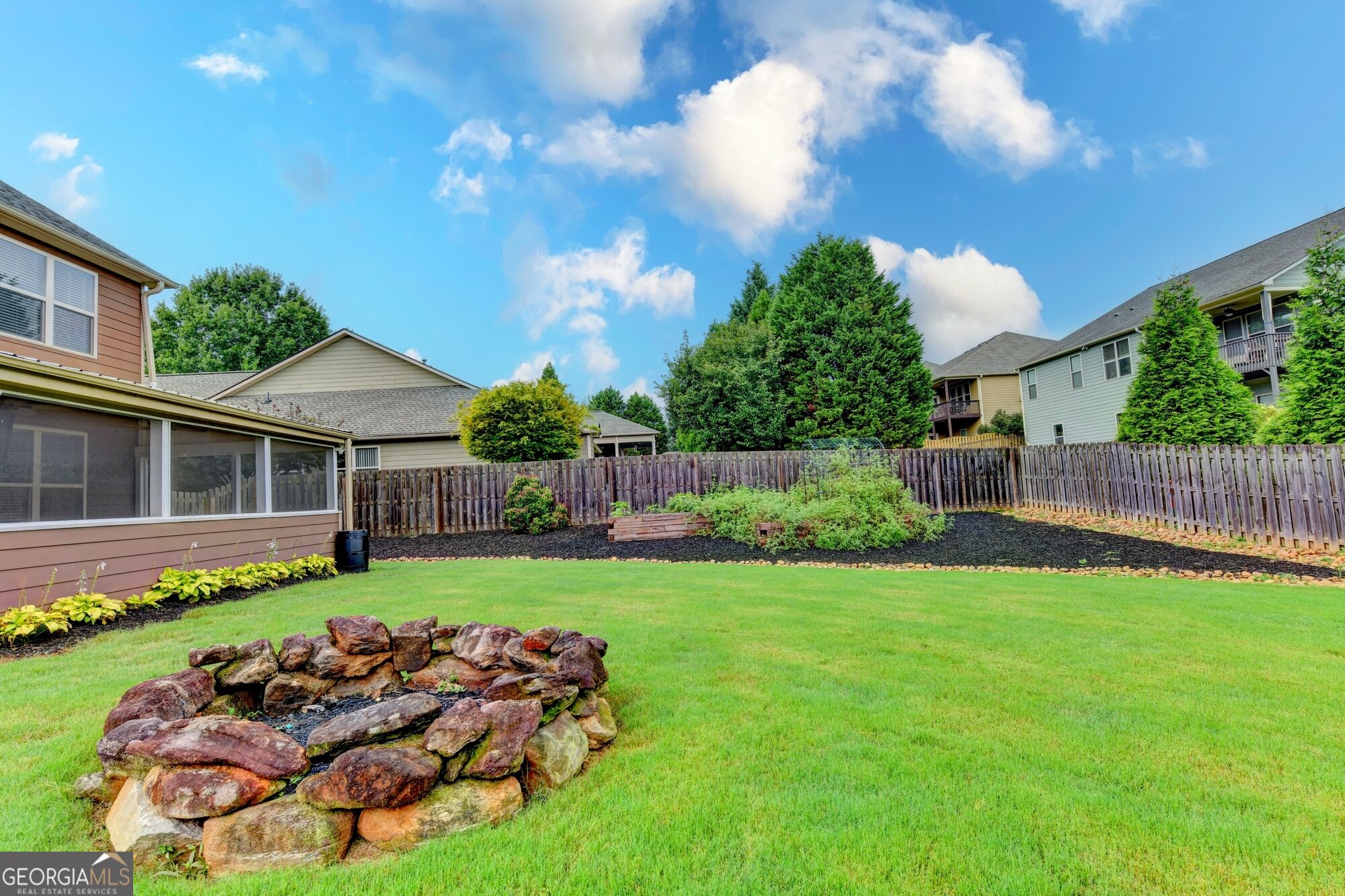 515 Creekshire Circle Property Photo 47