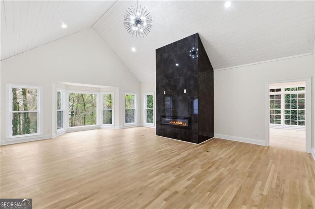 7170 Riverside Drive Nw Property Photo 11