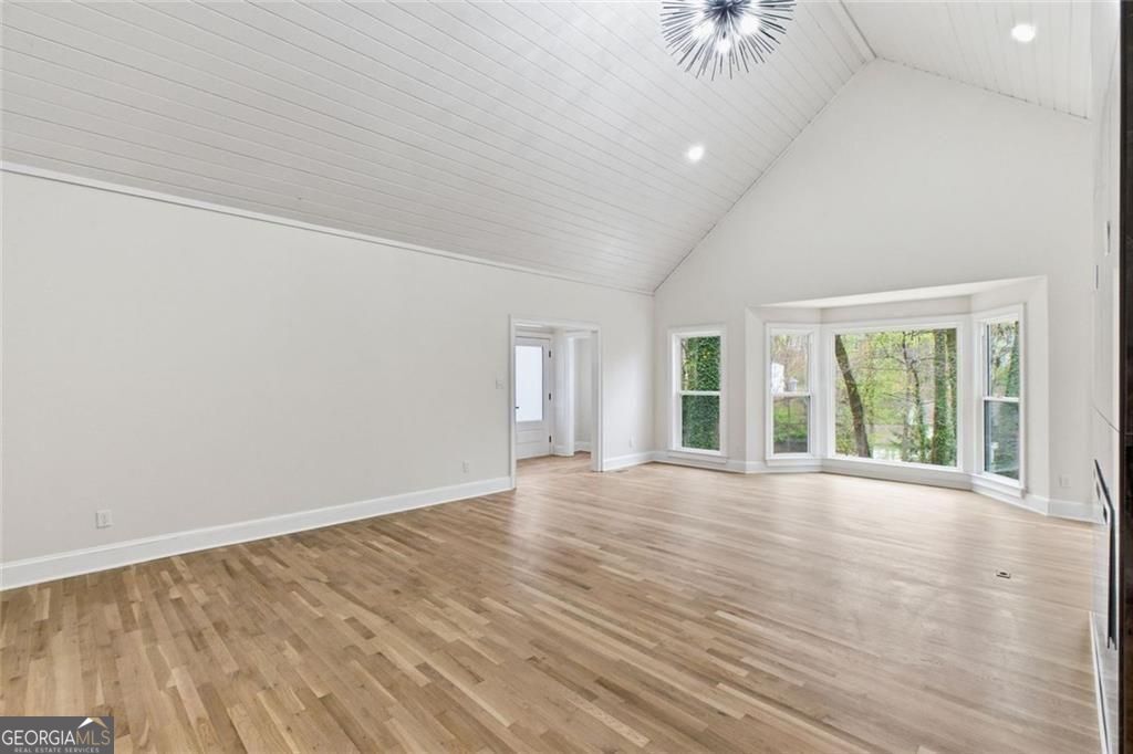 7170 Riverside Drive Nw Property Photo 13