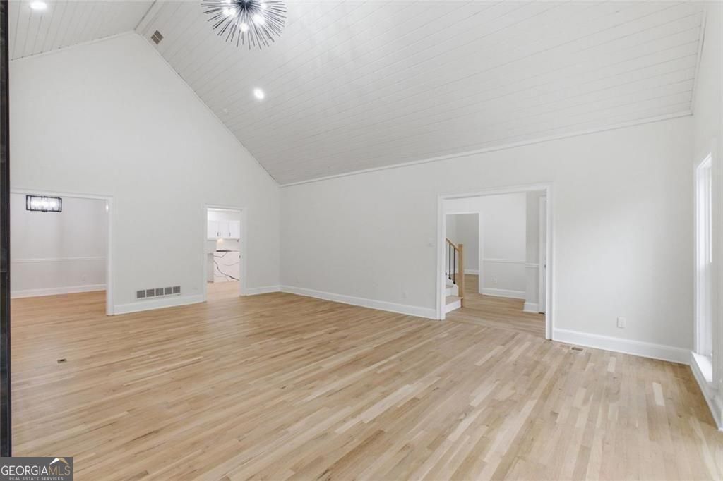 7170 Riverside Drive Nw Property Photo 14