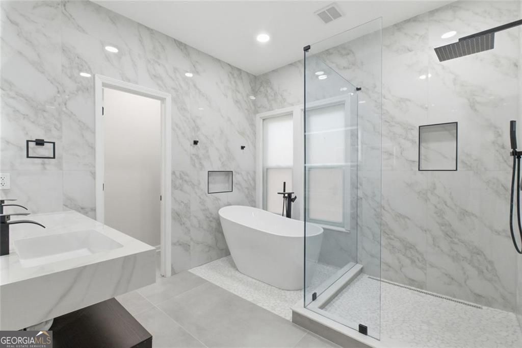 7170 Riverside Drive Nw Property Photo 33