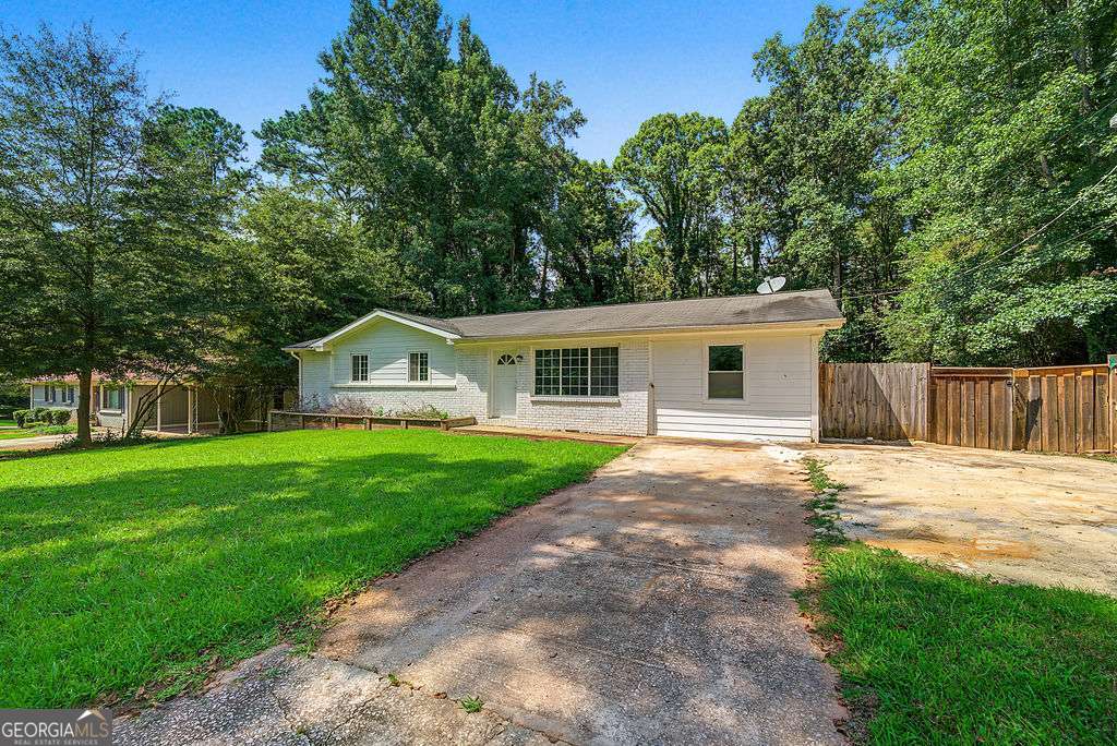 3740 Lavilla Drive Property Photo 3