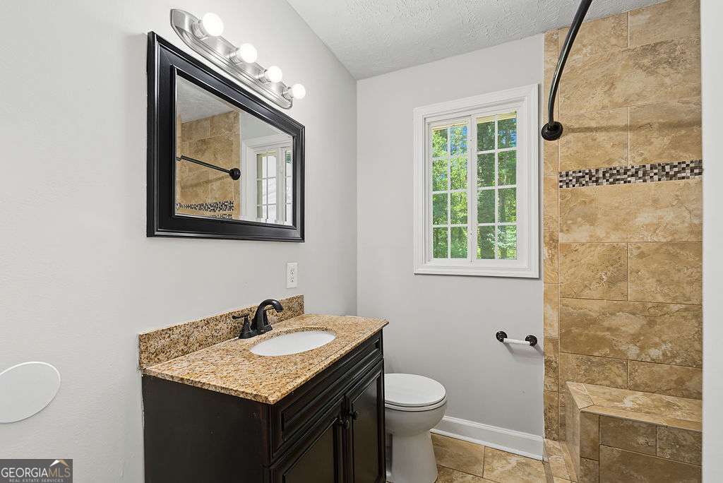 3740 Lavilla Drive Property Photo 15