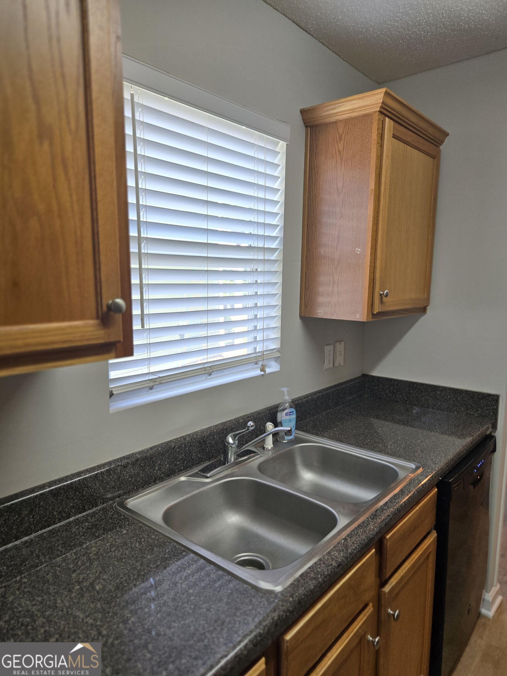 430 Bridgewater Way Property Photo 8