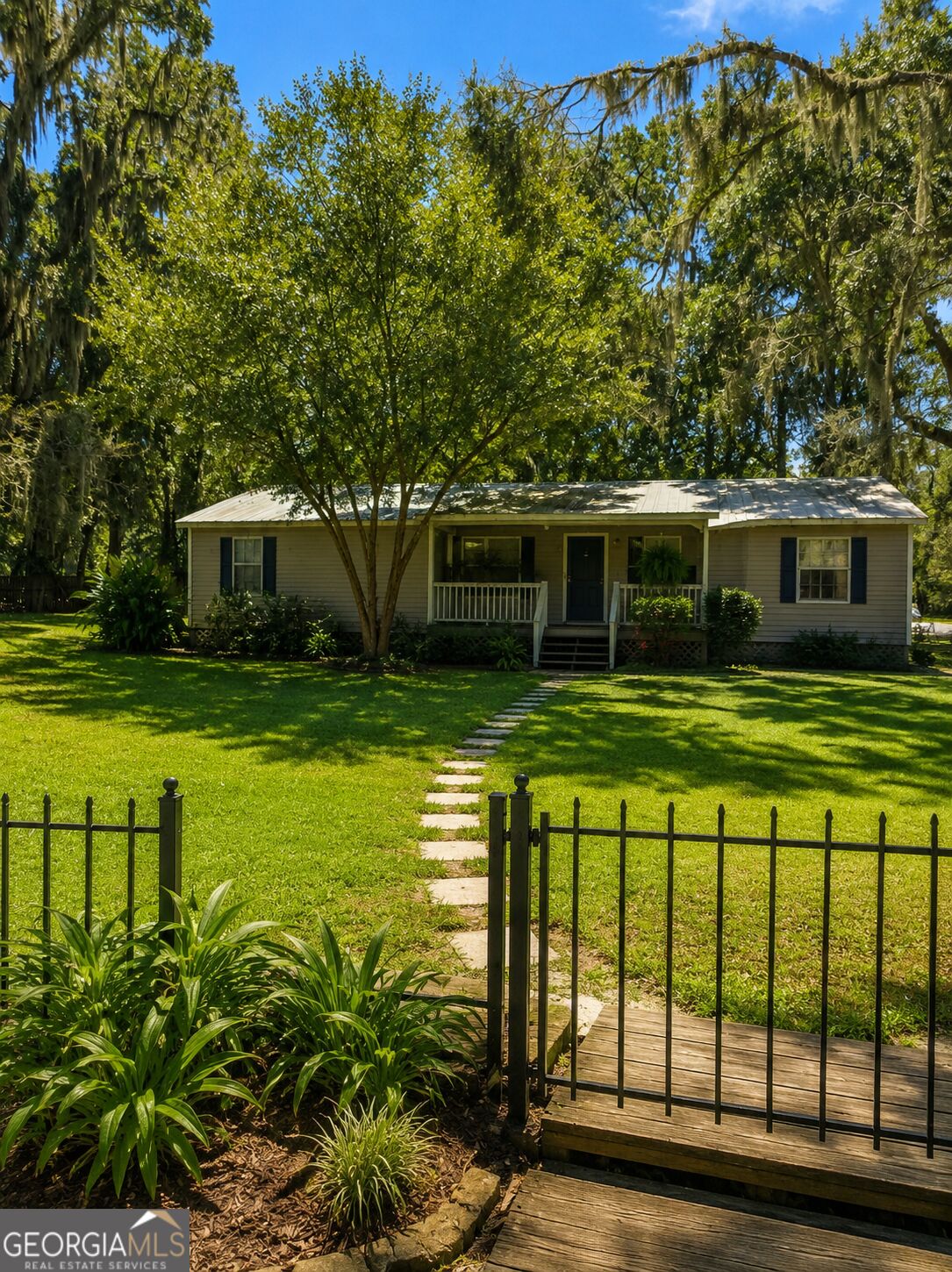 165 Jessica Lane Property Photo 3