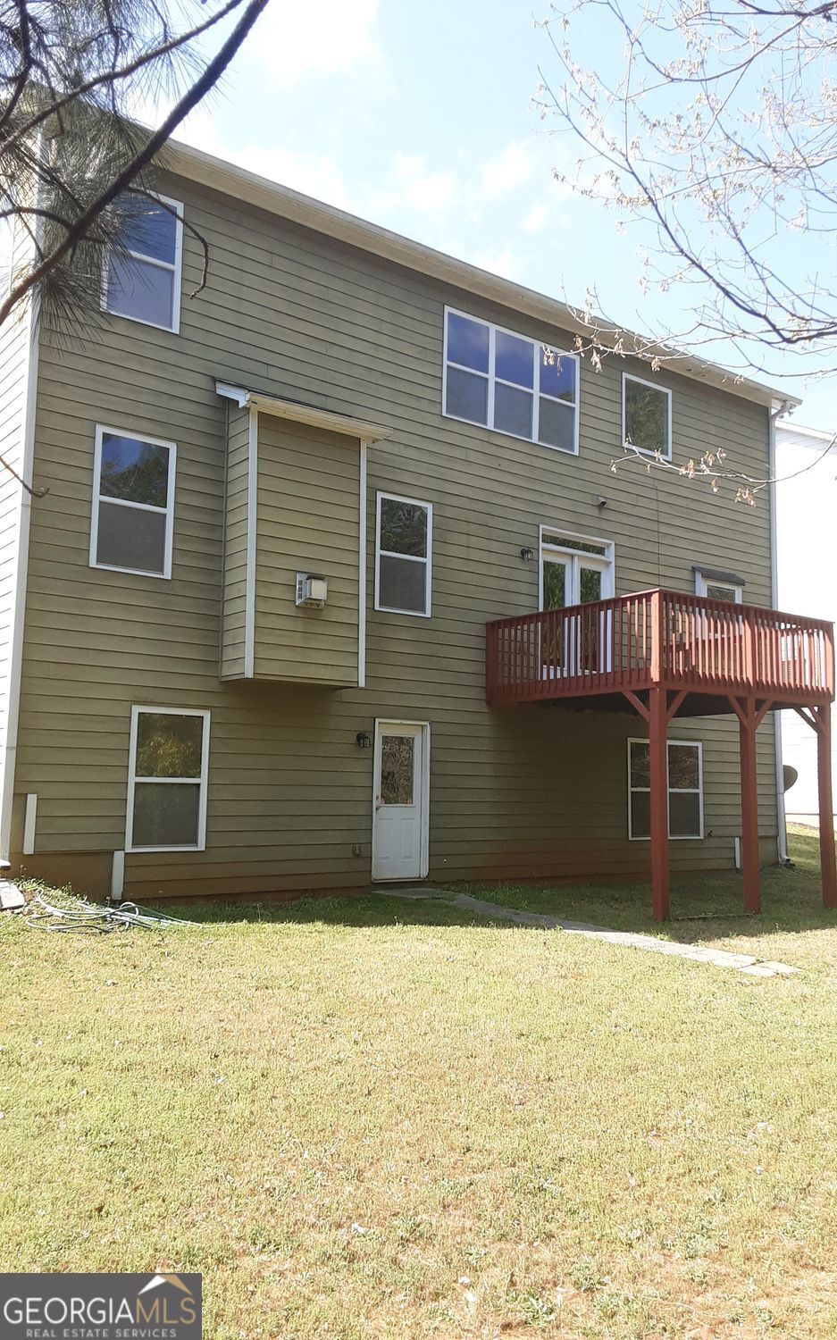 132 Lakeshore Parkway Property Photo 18