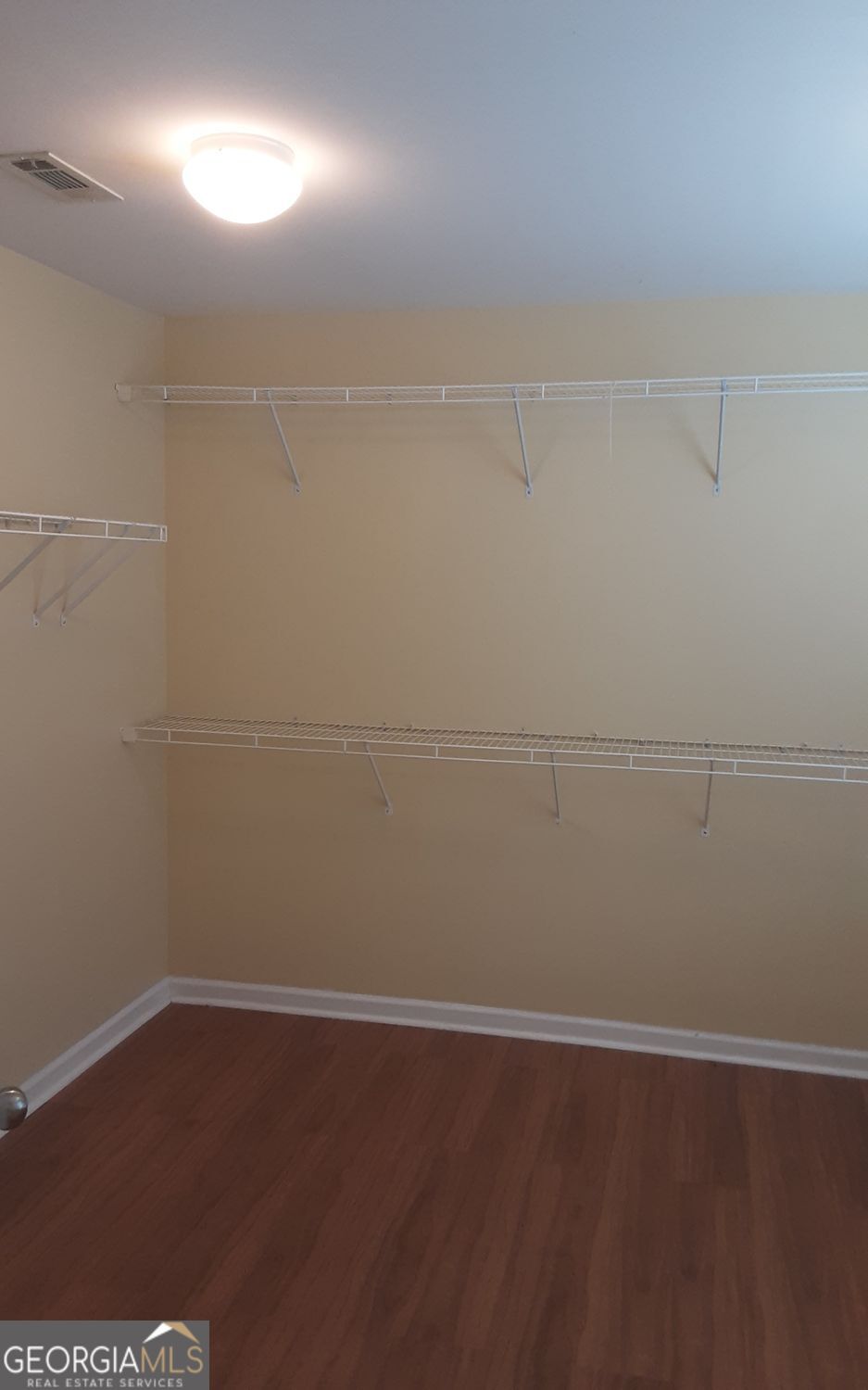 132 Lakeshore Parkway Property Photo 33