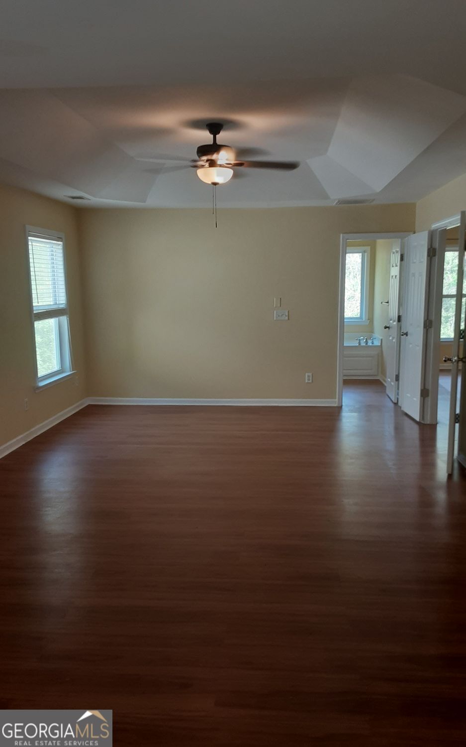 132 Lakeshore Parkway Property Photo 35