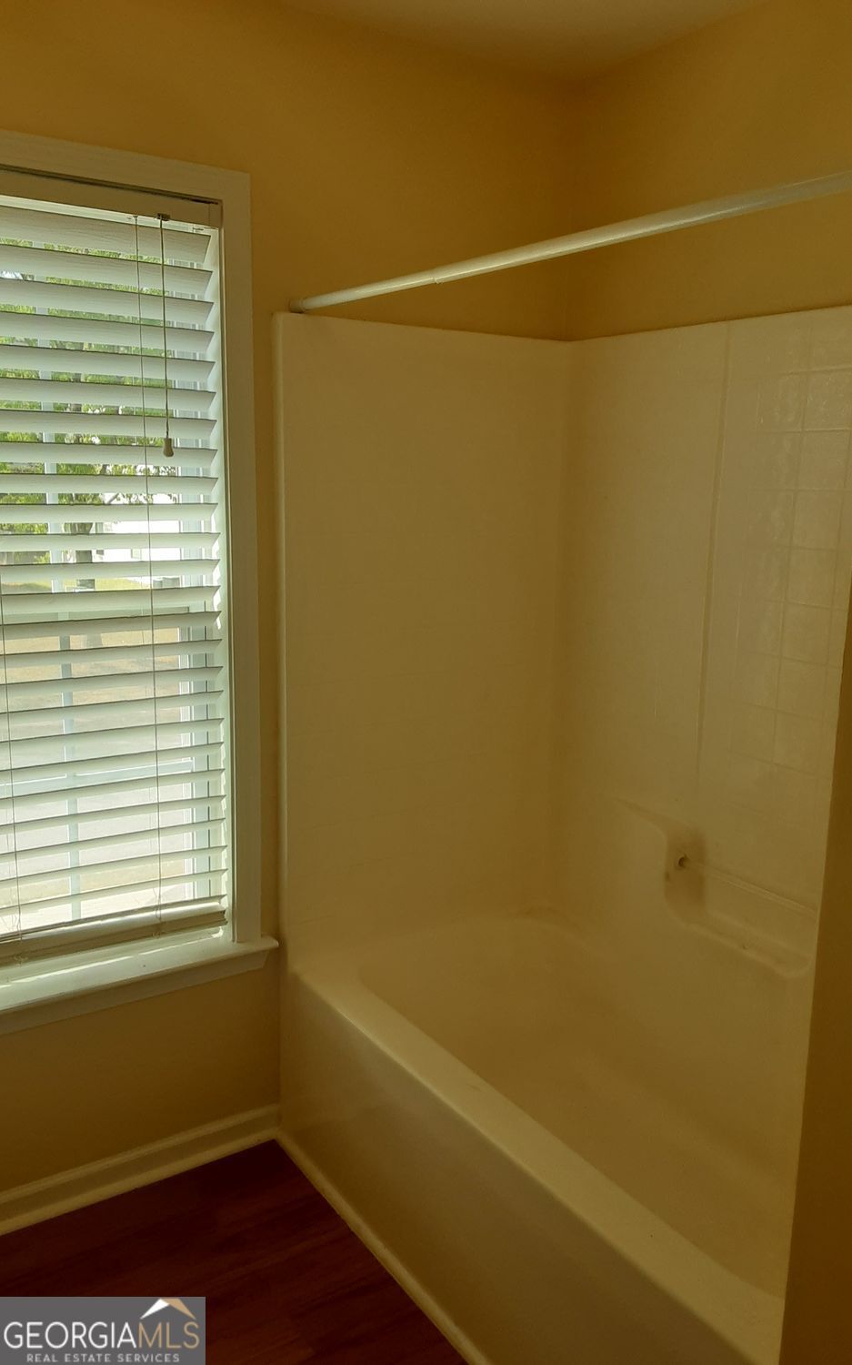 132 Lakeshore Parkway Property Photo 37