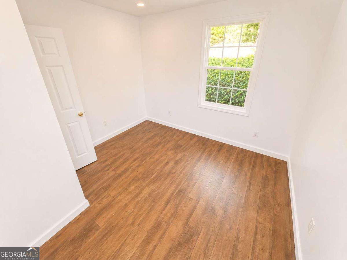140 E Hamm Road Property Photo 11
