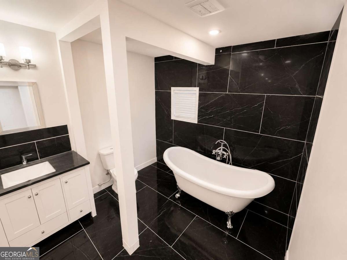 140 E Hamm Road Property Photo 19