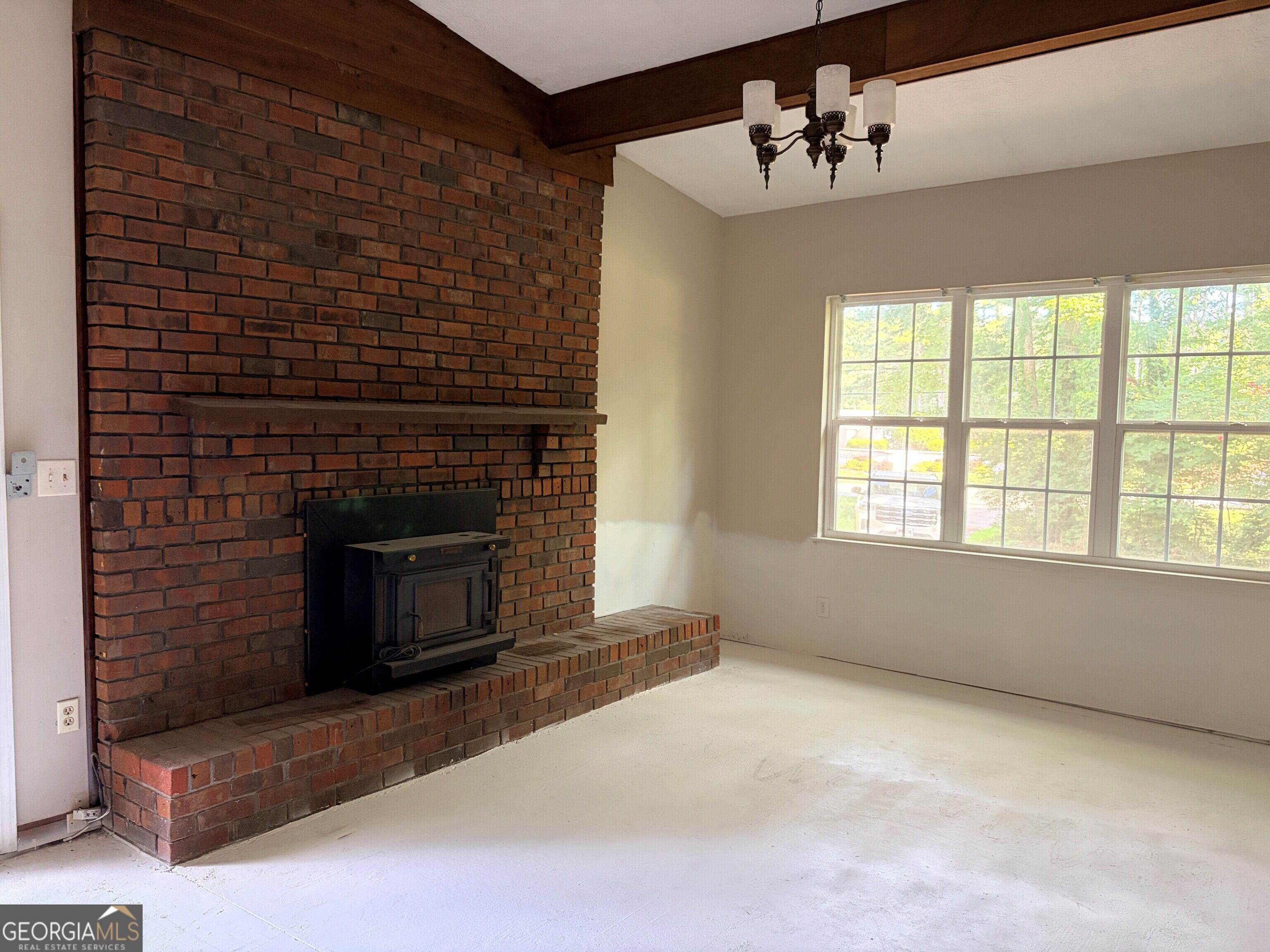 861 Eva Kennedy Road Property Photo 2