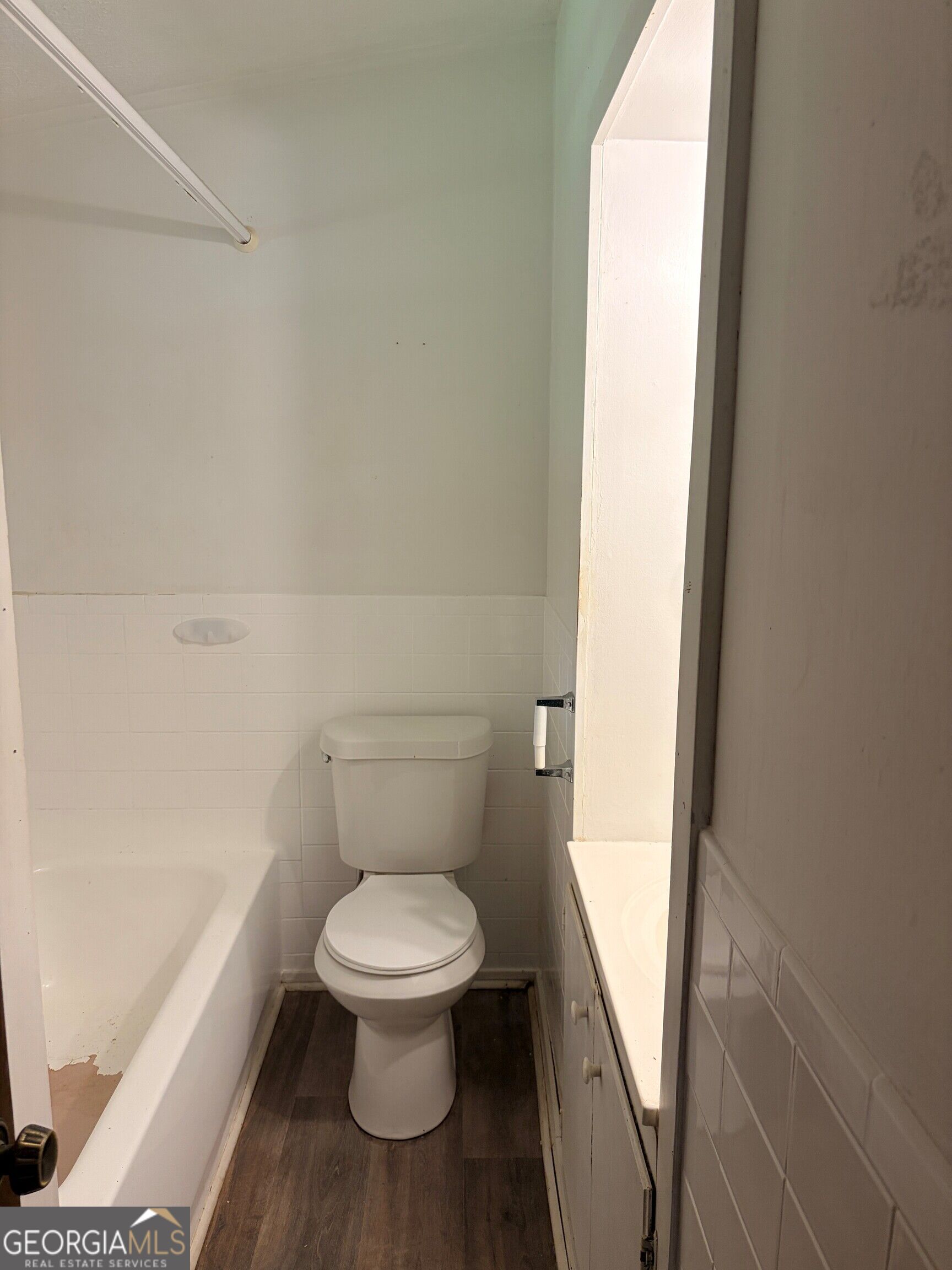 861 Eva Kennedy Road Property Photo 8