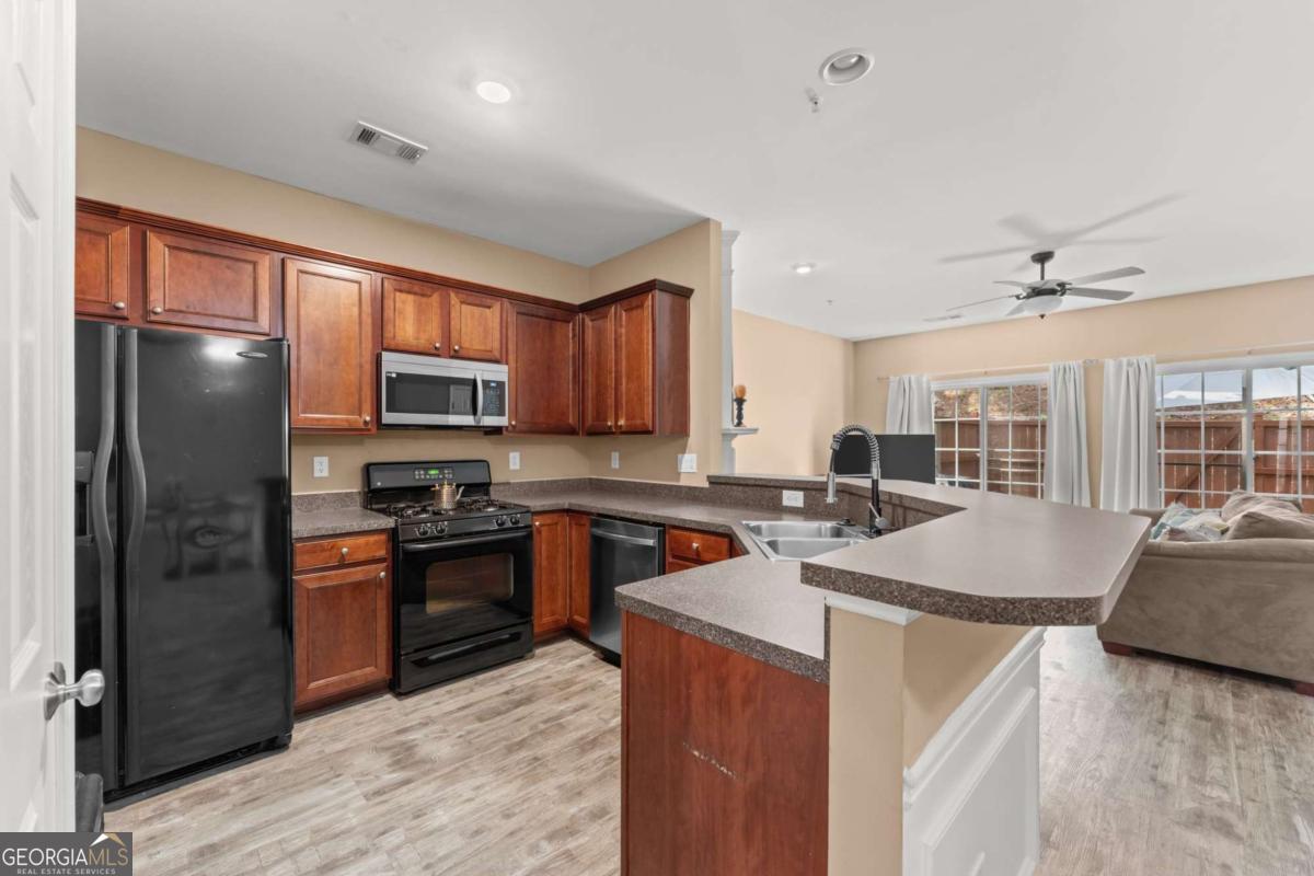 268 Kigian Trail Property Photo 4