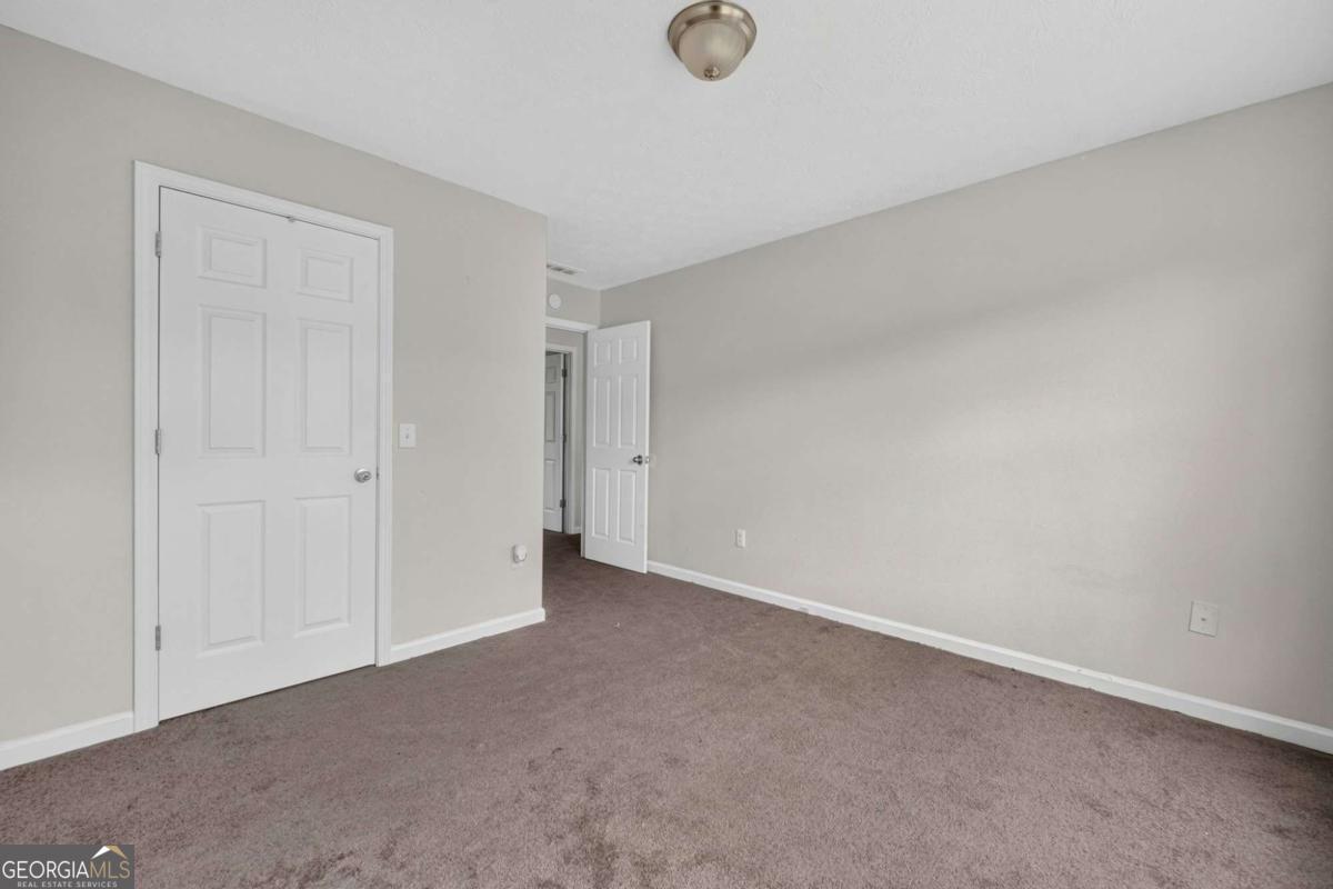 3410 Garden Mist Circle Property Photo 44