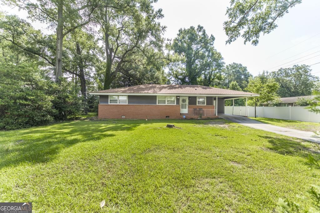 800 Briarcliff Road Property Photo 3