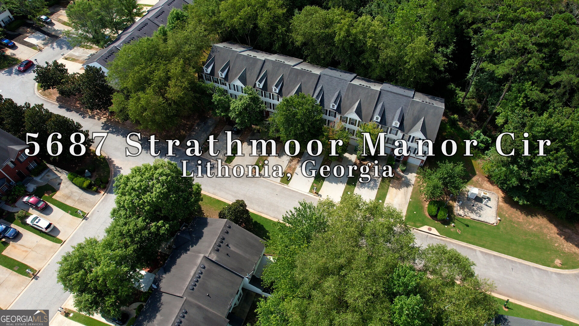 5687 Strathmoor Manor Circle Property Photo 2