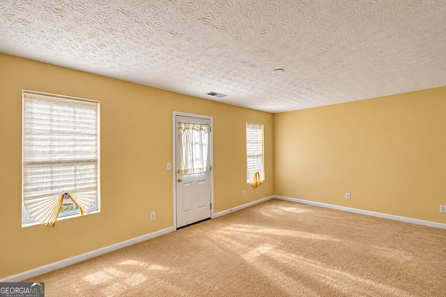 5687 Strathmoor Manor Circle Property Photo 5