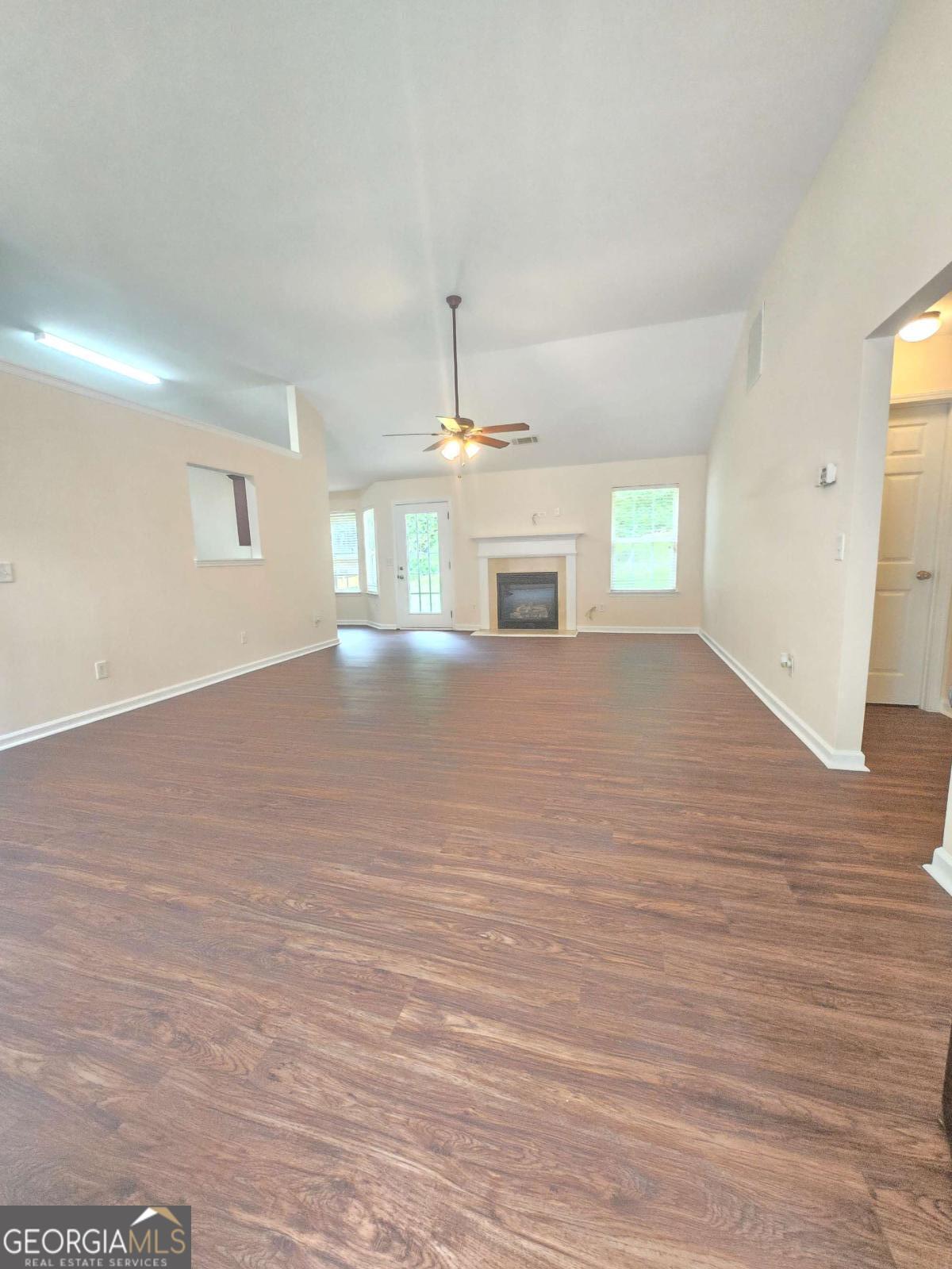 2145 Mina Lane Drive Property Photo 6