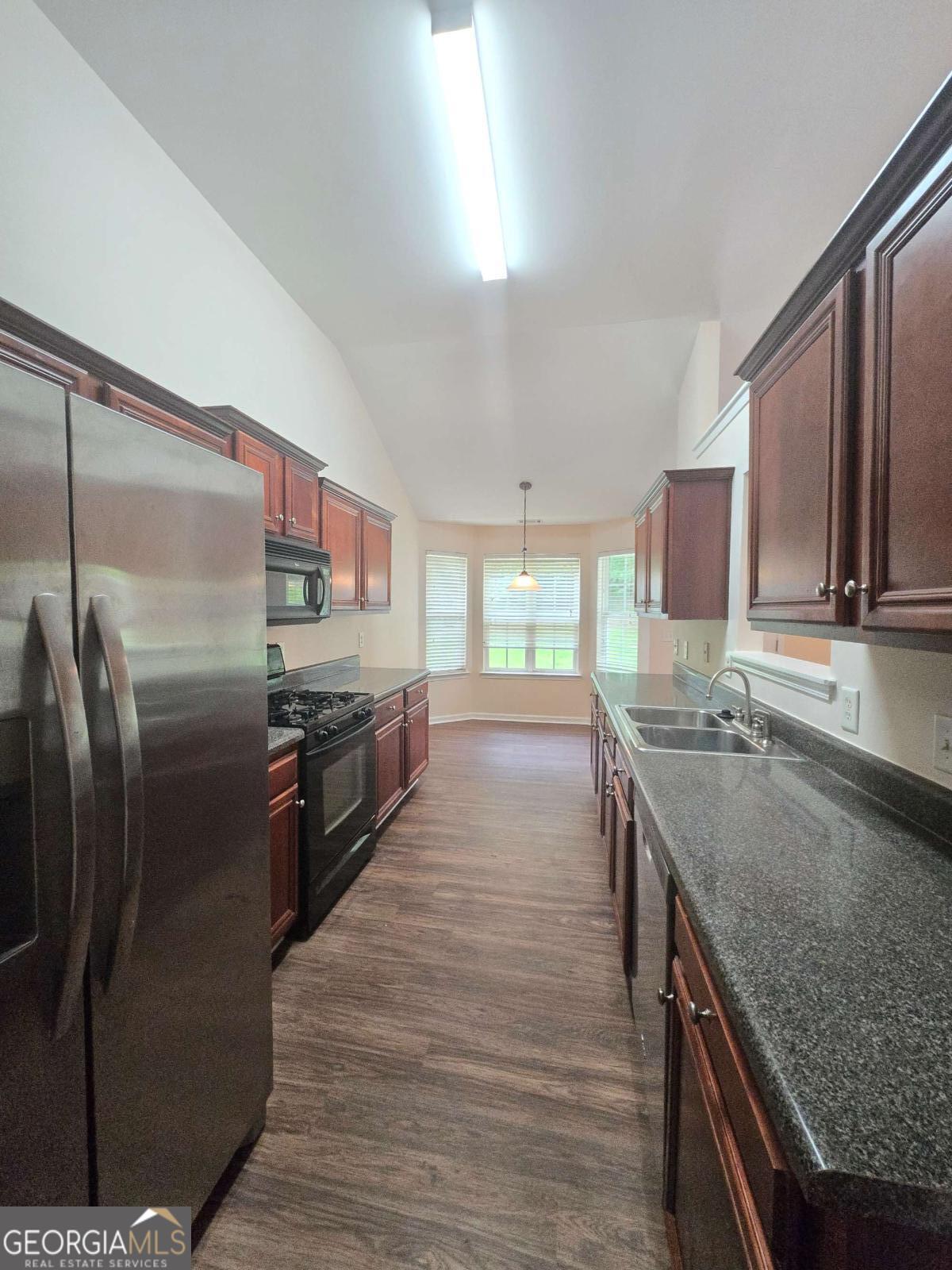 2145 Mina Lane Drive Property Photo 11
