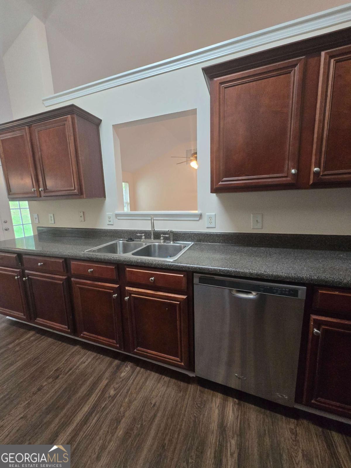 2145 Mina Lane Drive Property Photo 12