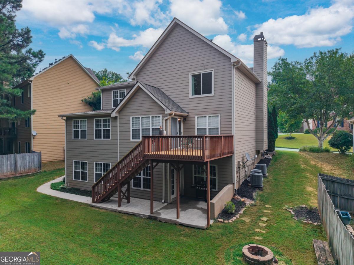 309 Laurel Glen Crossing Property Photo 4