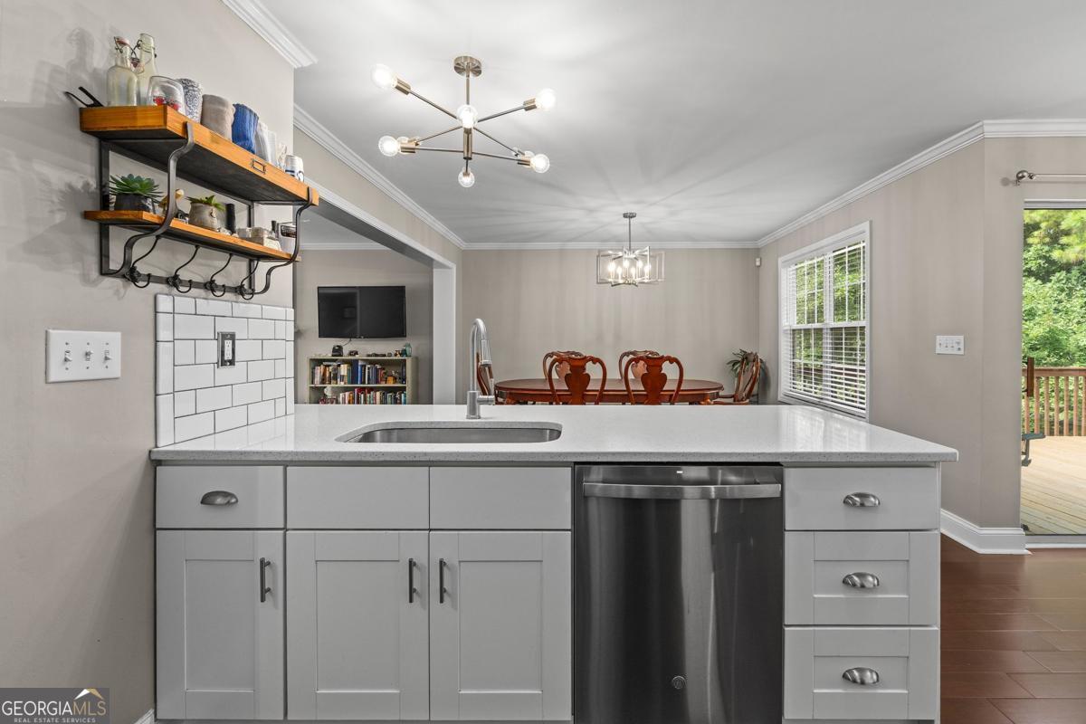 309 Laurel Glen Crossing Property Photo 40