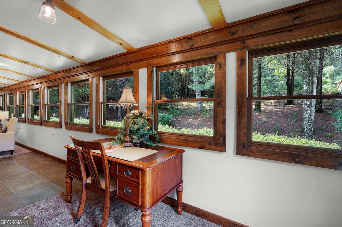 2064 Knight Road Property Photo 24