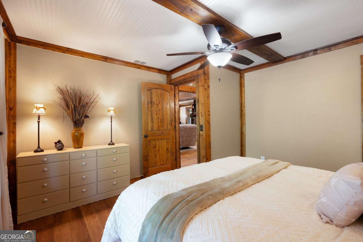 2064 Knight Road Property Photo 32