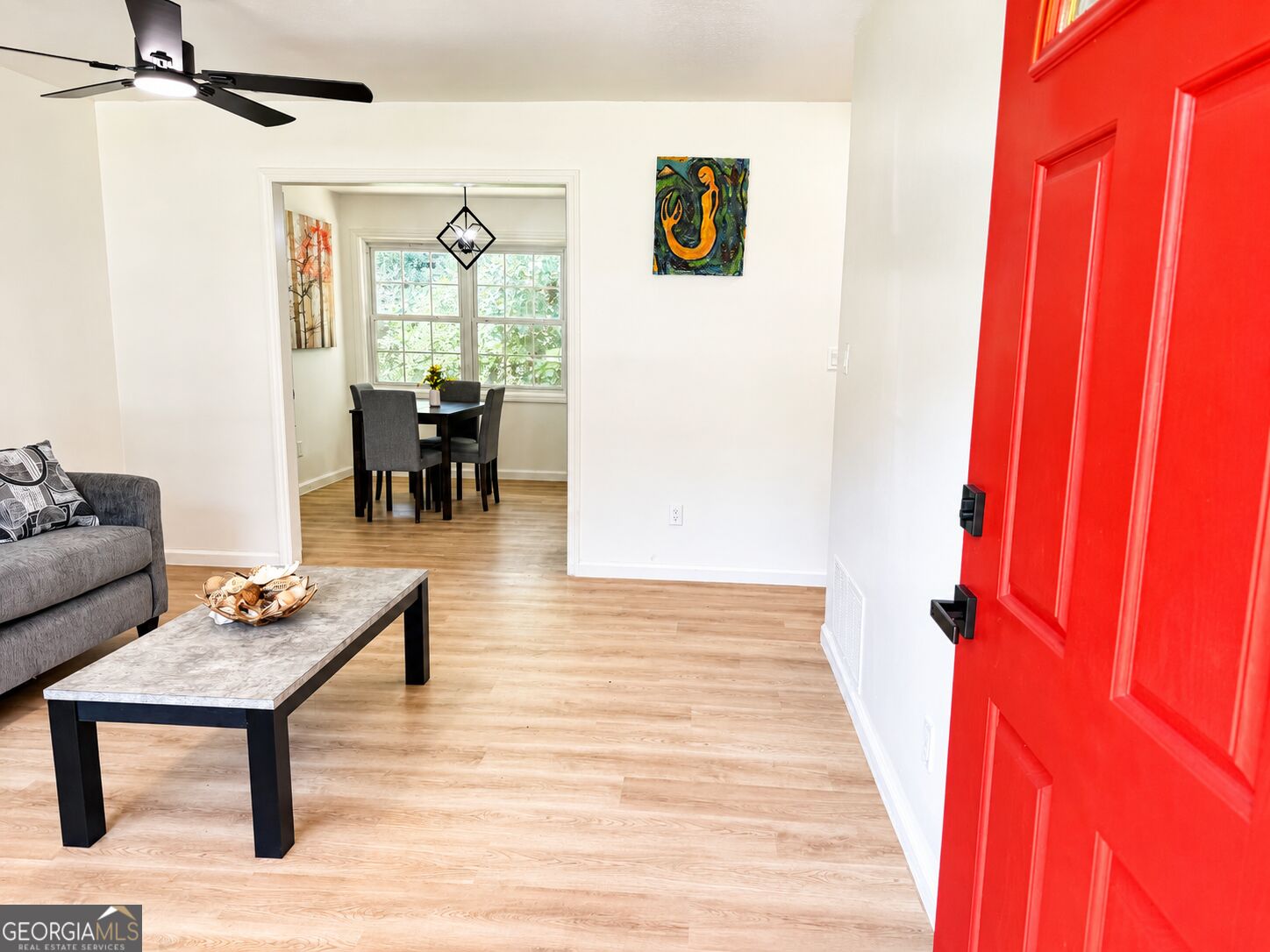 506 Windsor Drive Property Photo 3