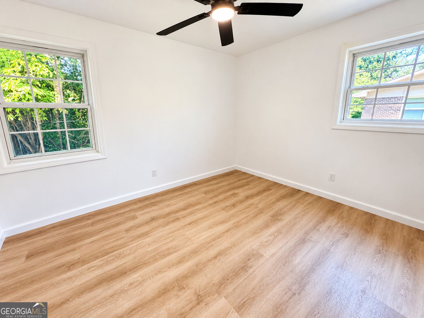 506 Windsor Drive Property Photo 16