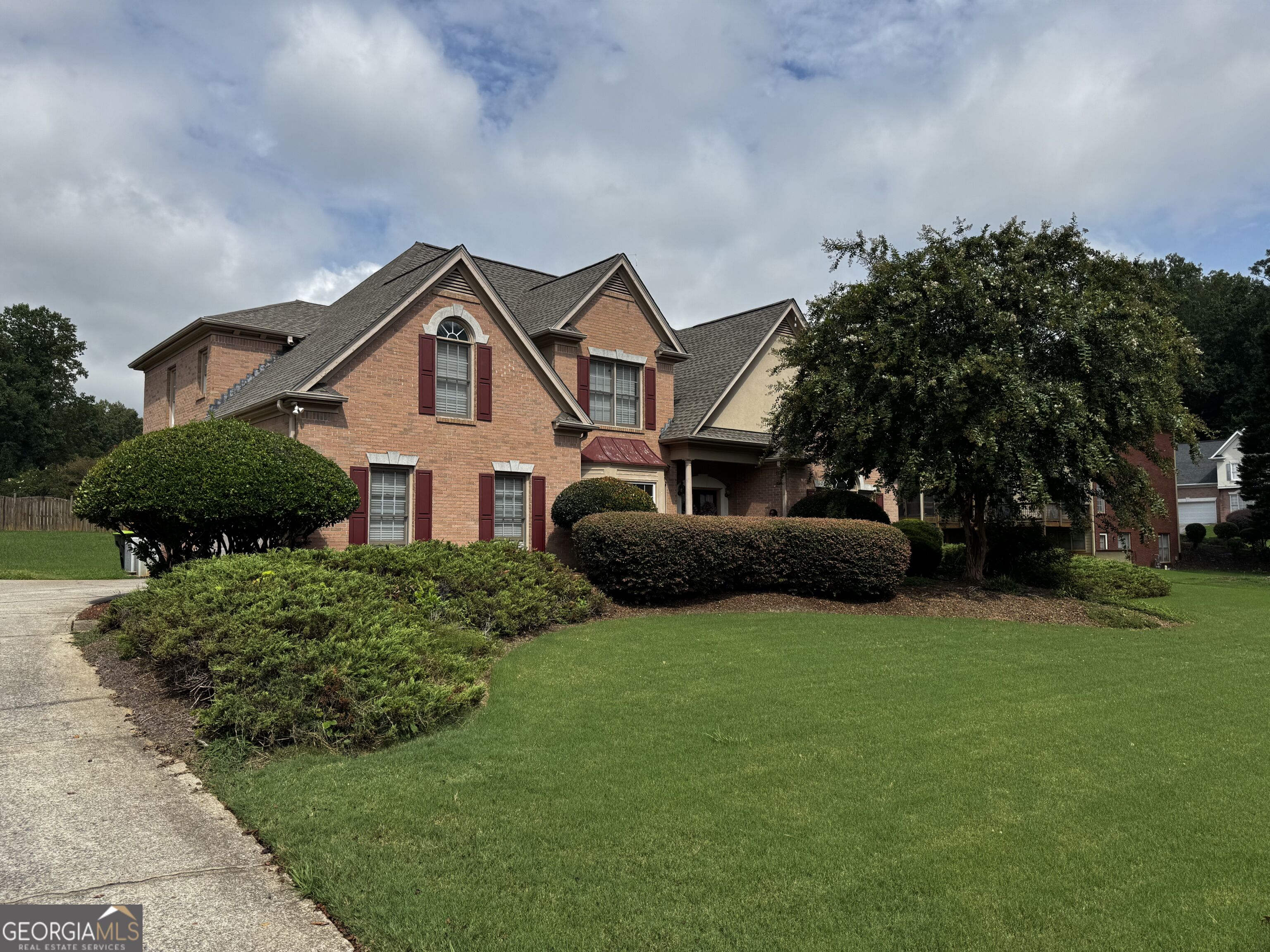 4674 Heritage Lakes Court Sw Property Photo 2