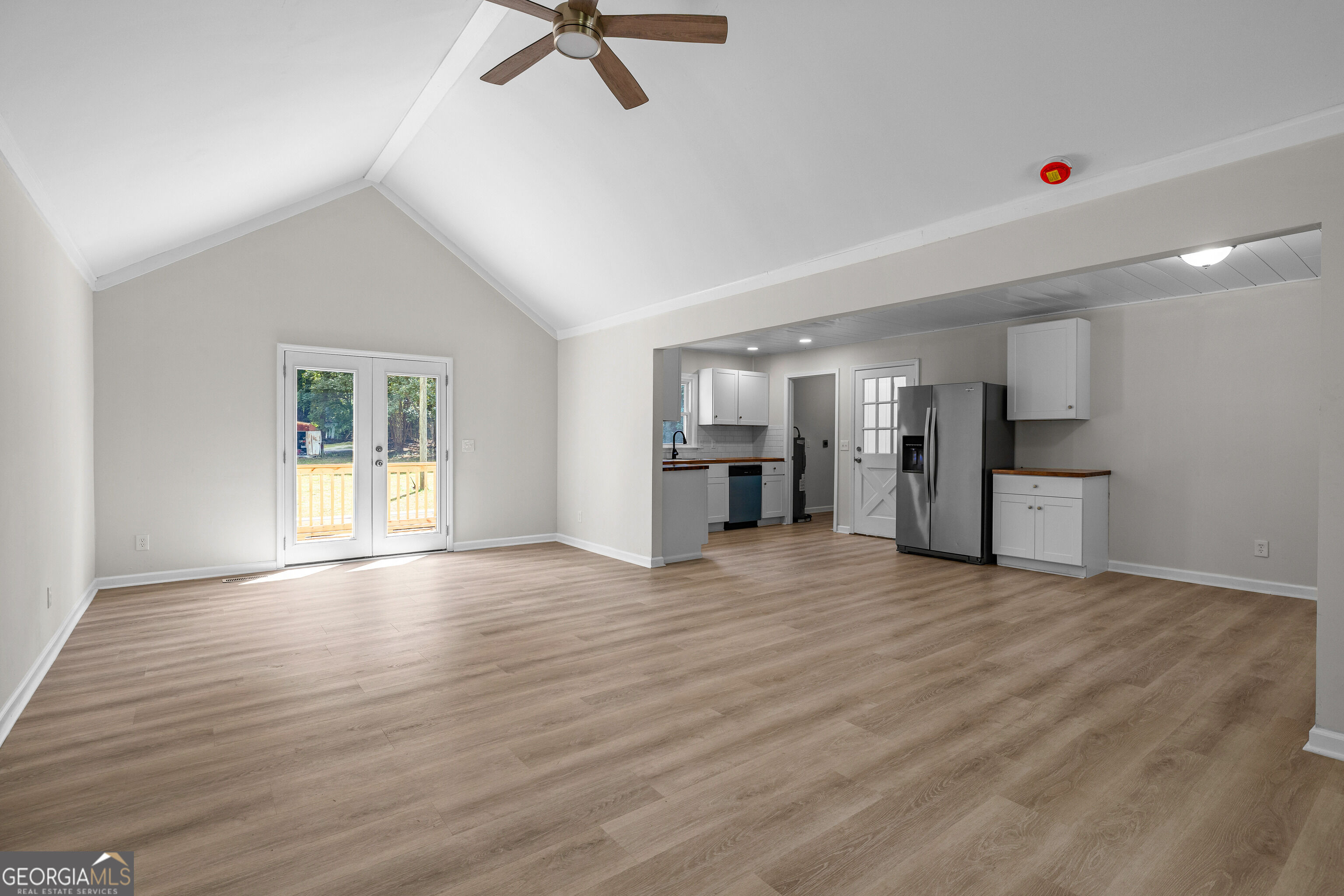108 Beaver Run Property Photo 5