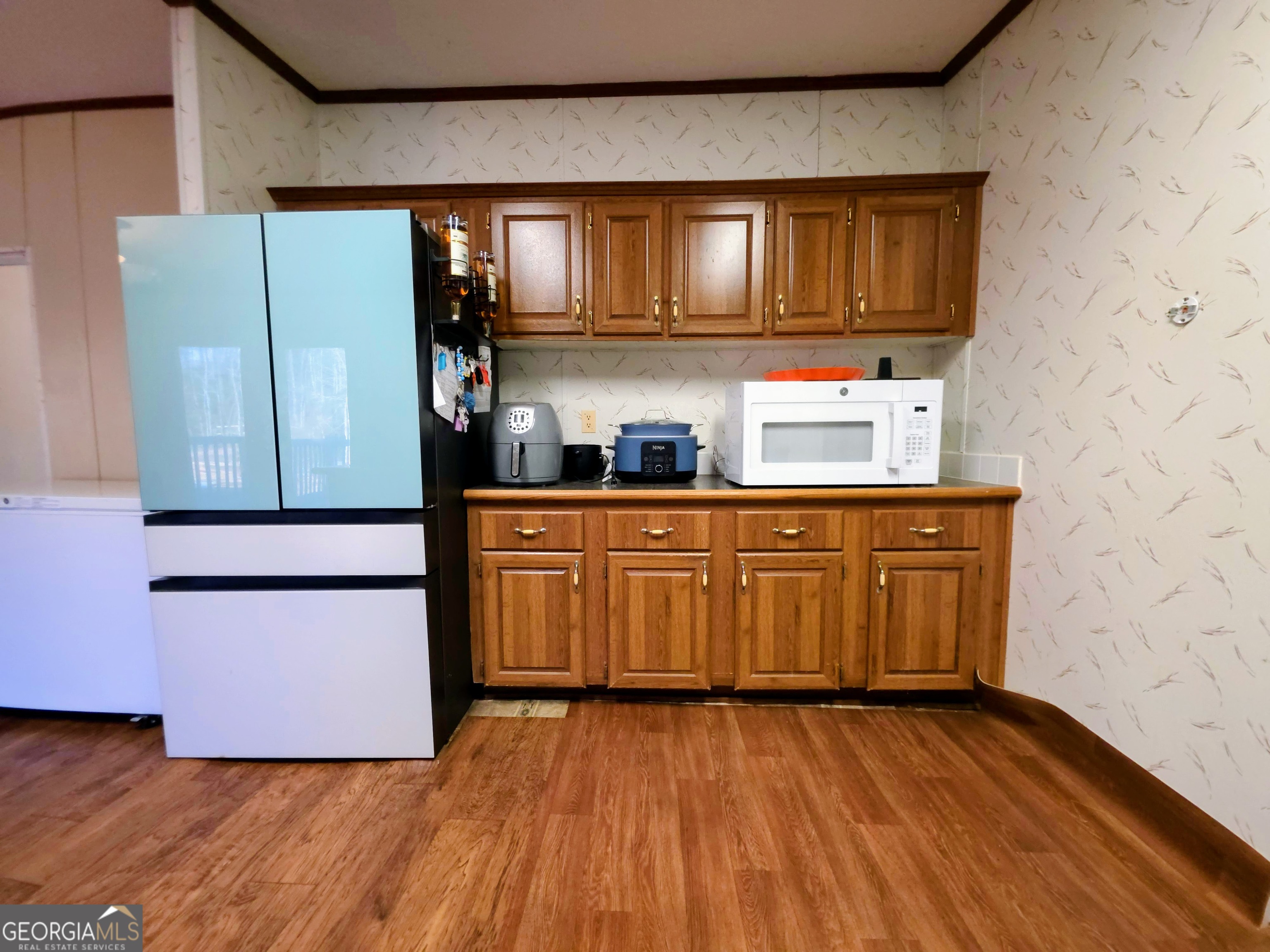 198 Central Street Property Photo 12