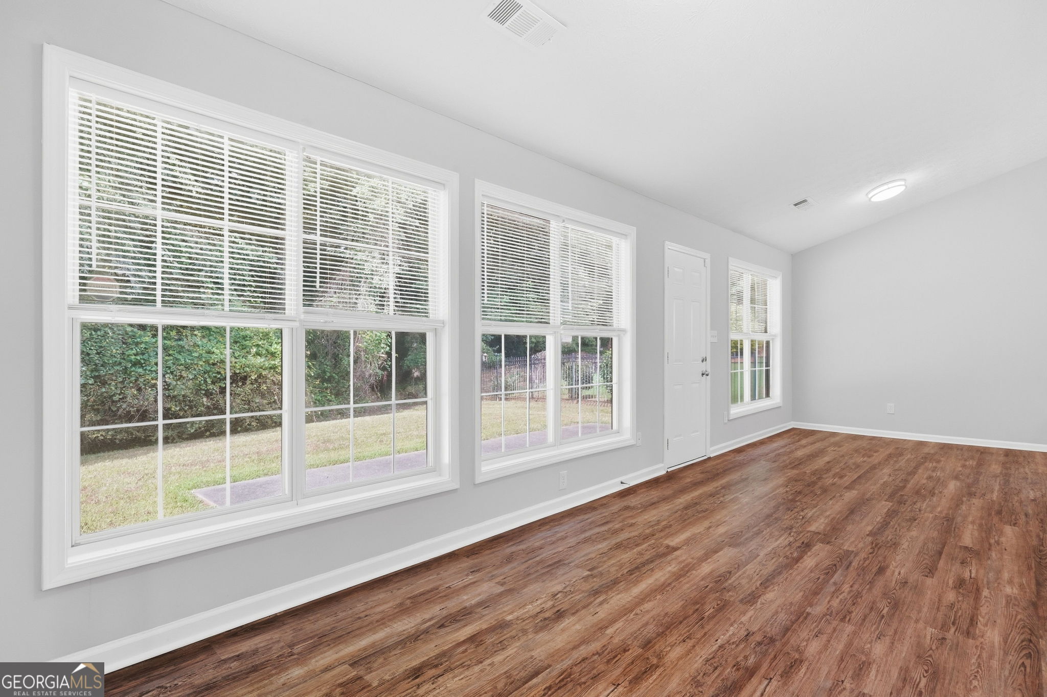 3260 Ennfield Lane Property Photo 10