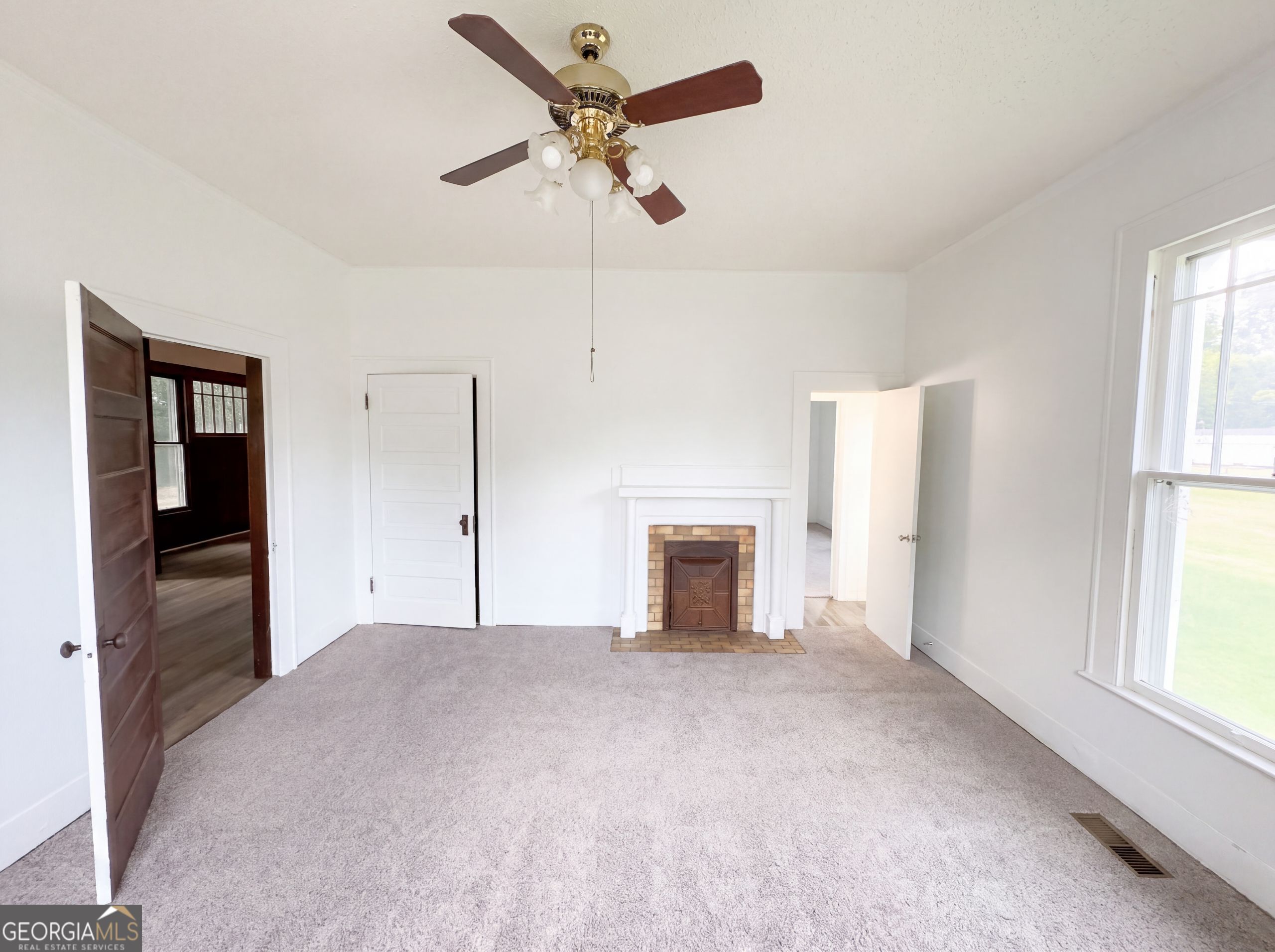 355 Pecan Street Se Property Photo 19